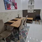 아파트 Natural And 2