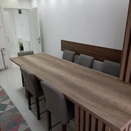 Natural And 2 Апартаменты Сараево