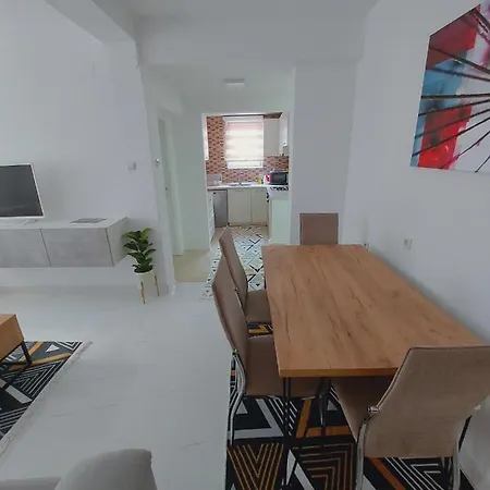 Natural And 2 شقة *