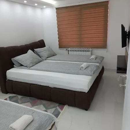 Natural And 2 Сараево