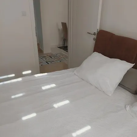 Natural And 2 Apartment