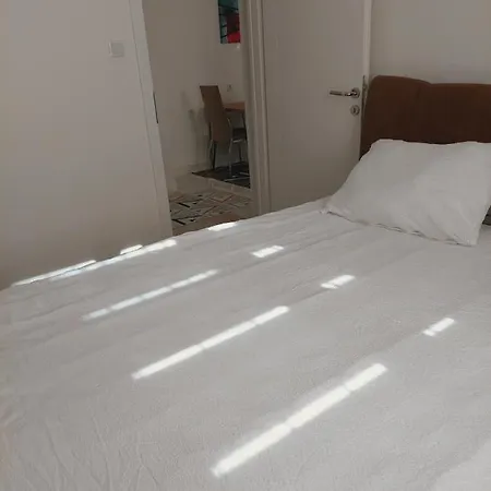 Natural And 2 Apartment *