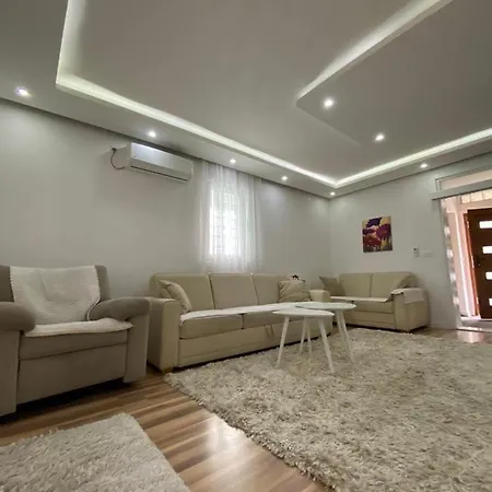 Natural And 2 سراييفو