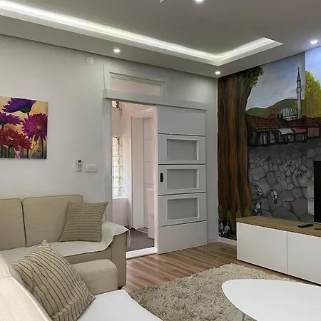 Natural And 2 Apartment