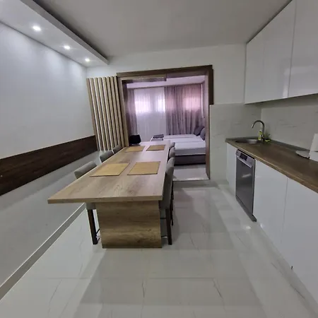 Apartment Natural And 2 *