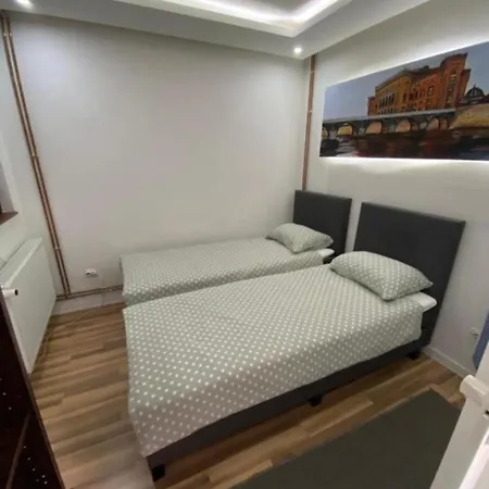 Natural And 2 Apartment *