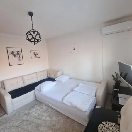 Apartment Natural And 2 *