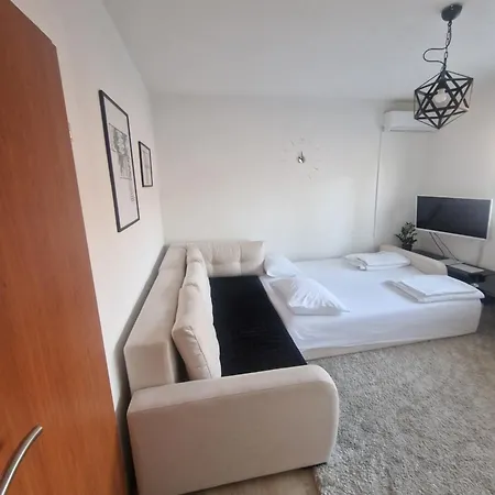 Natural And 2 Apartmán SJJ