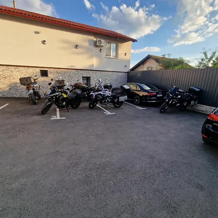 Natural And 2 Apartment *