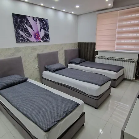 Natural And 2 Apartament *