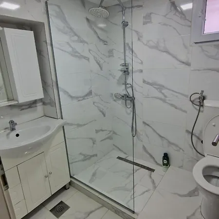 Natural And 2 * Сараево