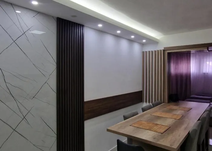 Natural And 2 * سراييفو