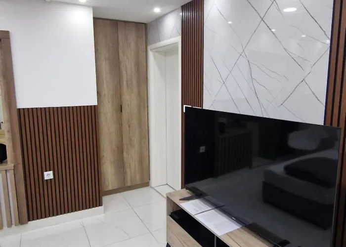 Natural And 2 * سراييفو